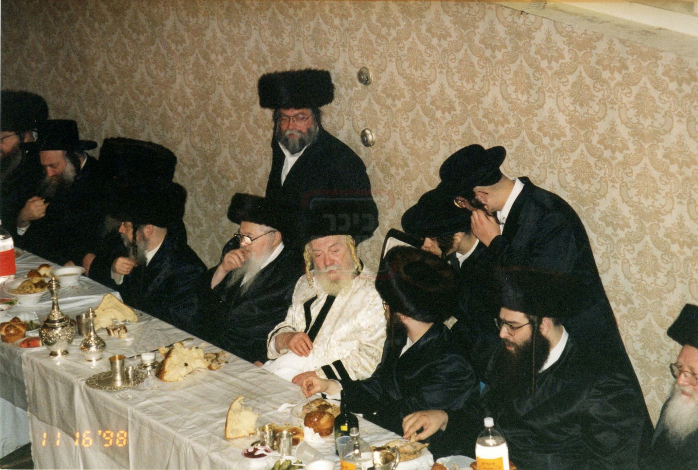 מראות חייו של האדמו"ר מקרעטשניף סיגעט זצ"ל