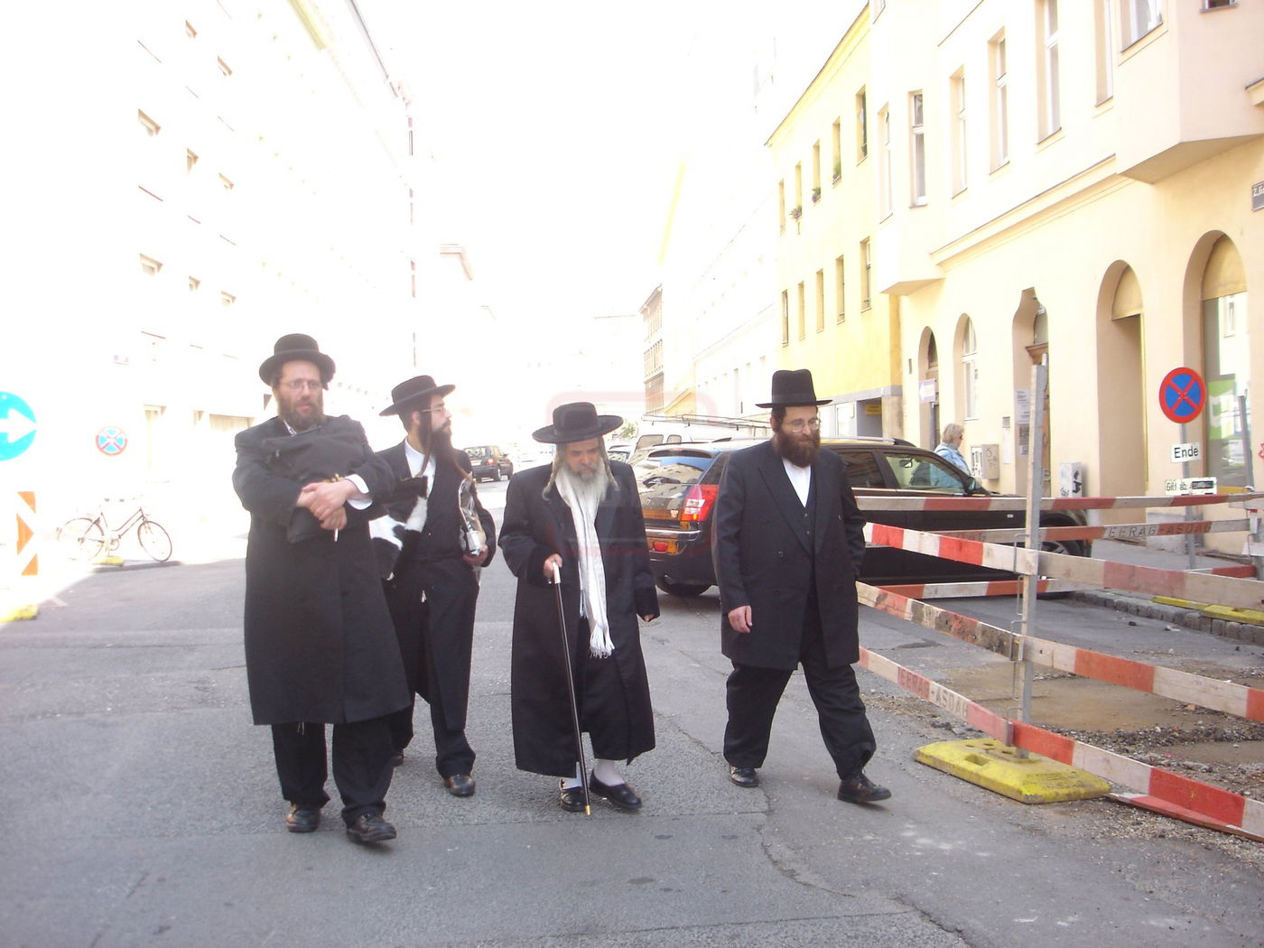 מראות חייו של האדמו"ר מקרעטשניף סיגעט זצ"ל