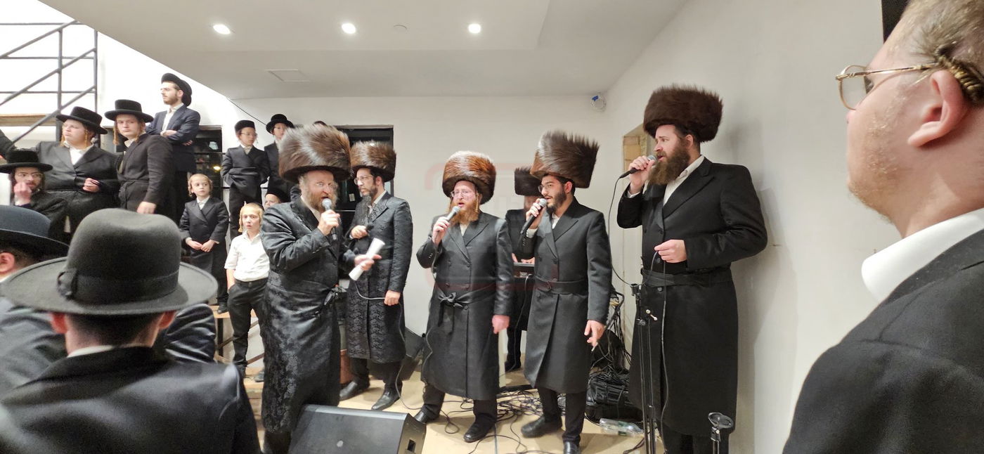 שמחת שבע הברכות בחצה"ק רחמסטריווקא אוקנוויין 