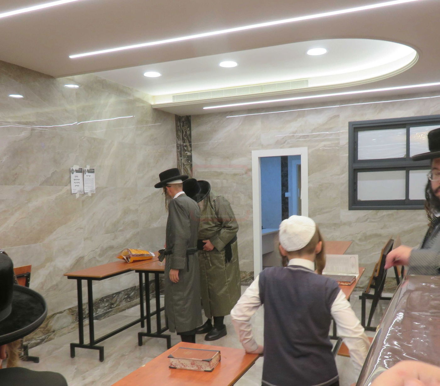 האדמו"ר מתולדות אהרן בביקור הוד בבית שמש