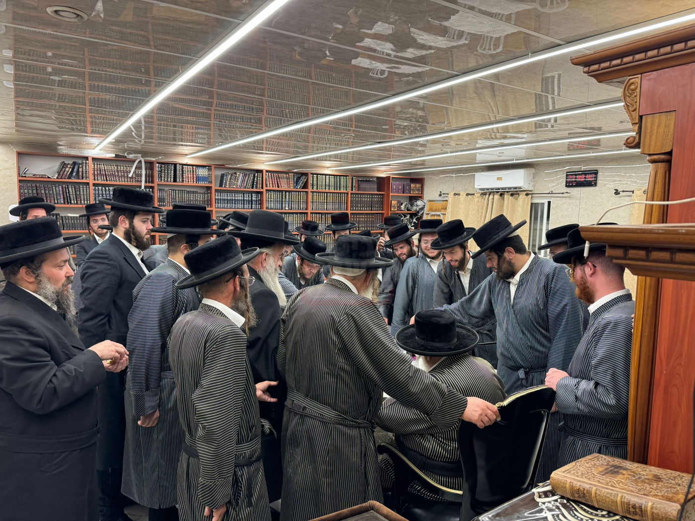 האדמו"ר מתולדות אהרן בשיחת הכנה לימים הנוראים