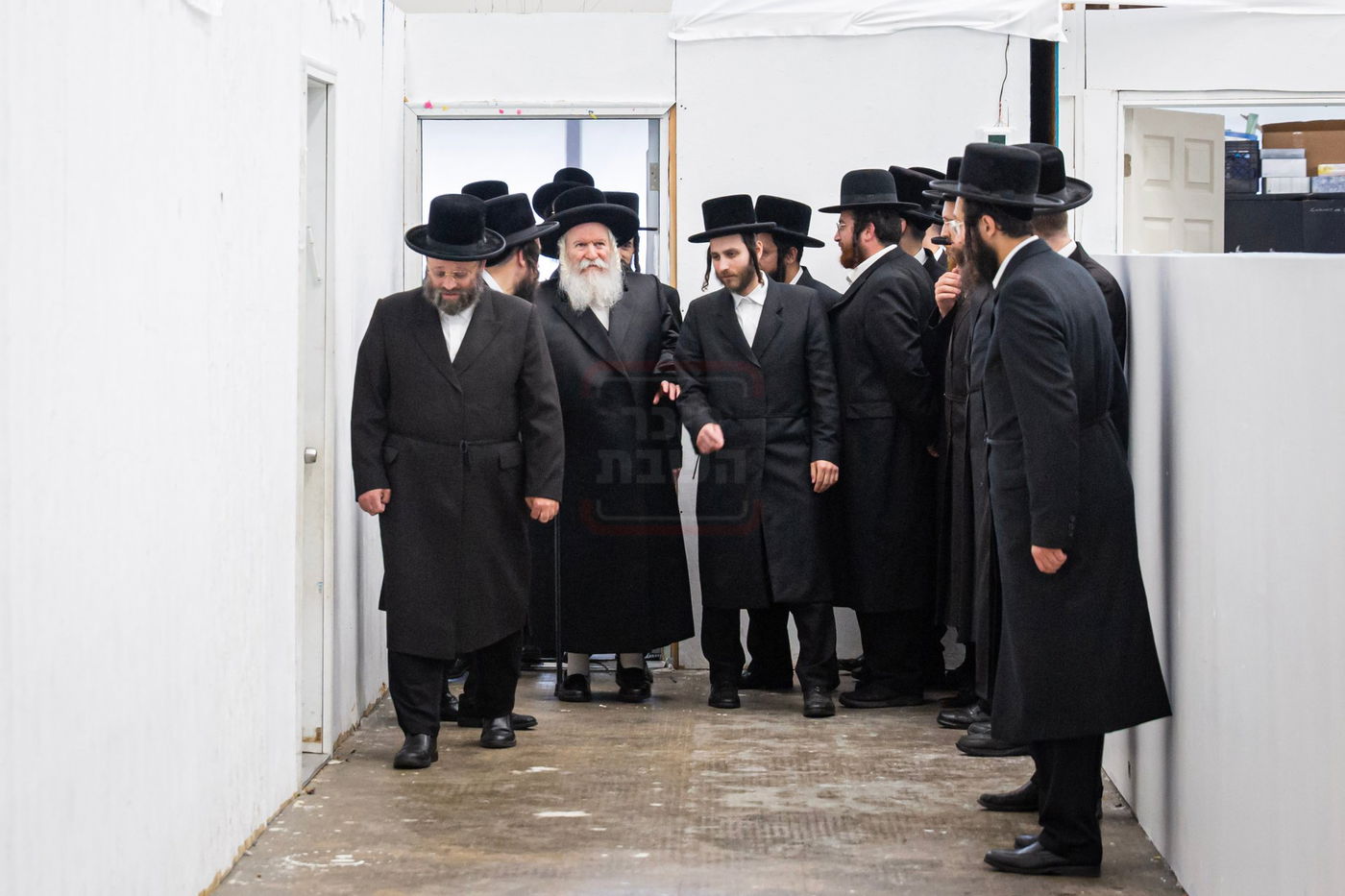 האדמו"ר מבאבוב בביקור בת"ת בלינדן