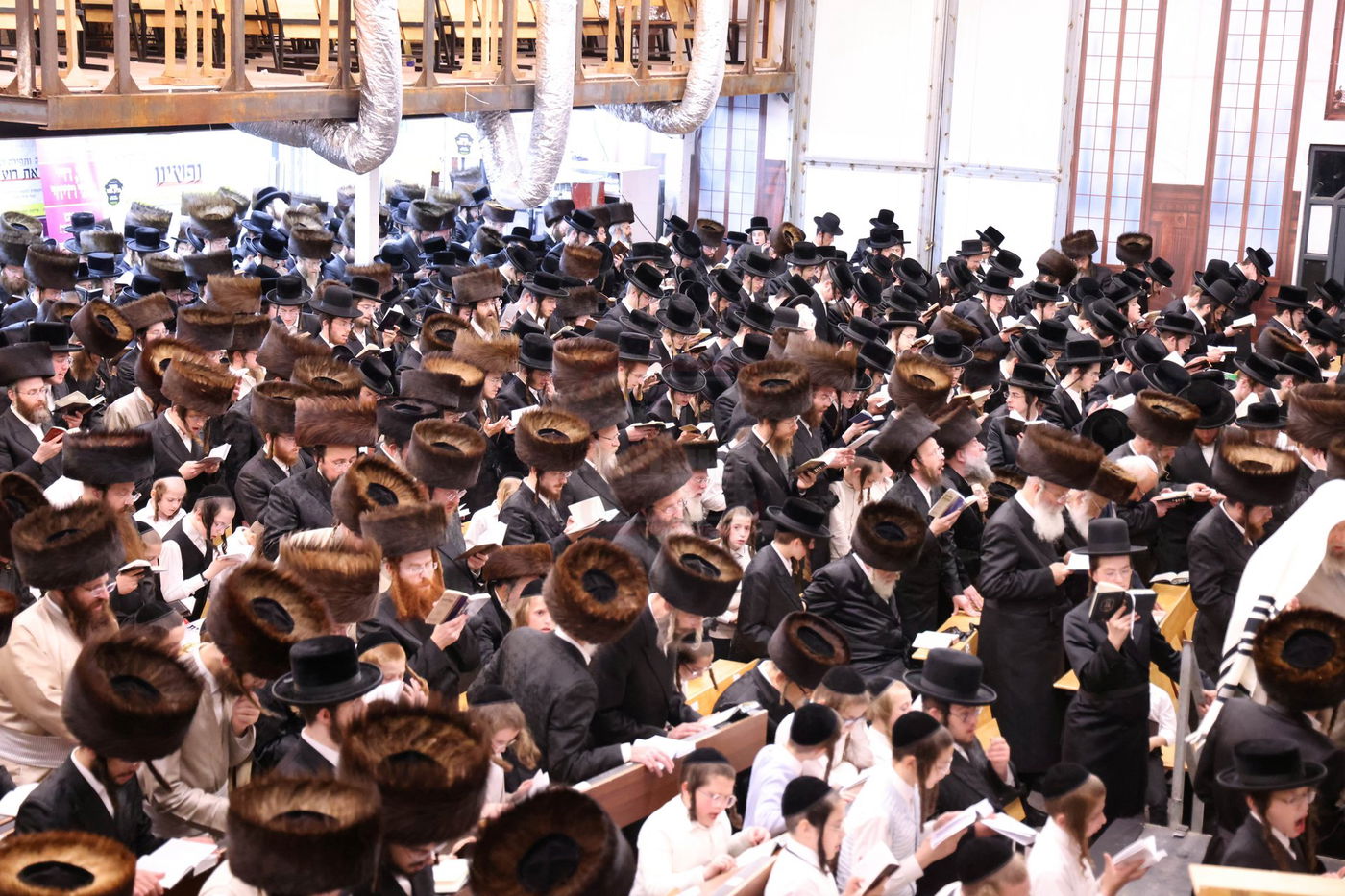 סליחות ראשונות בחצה"ק פינסק קרלין