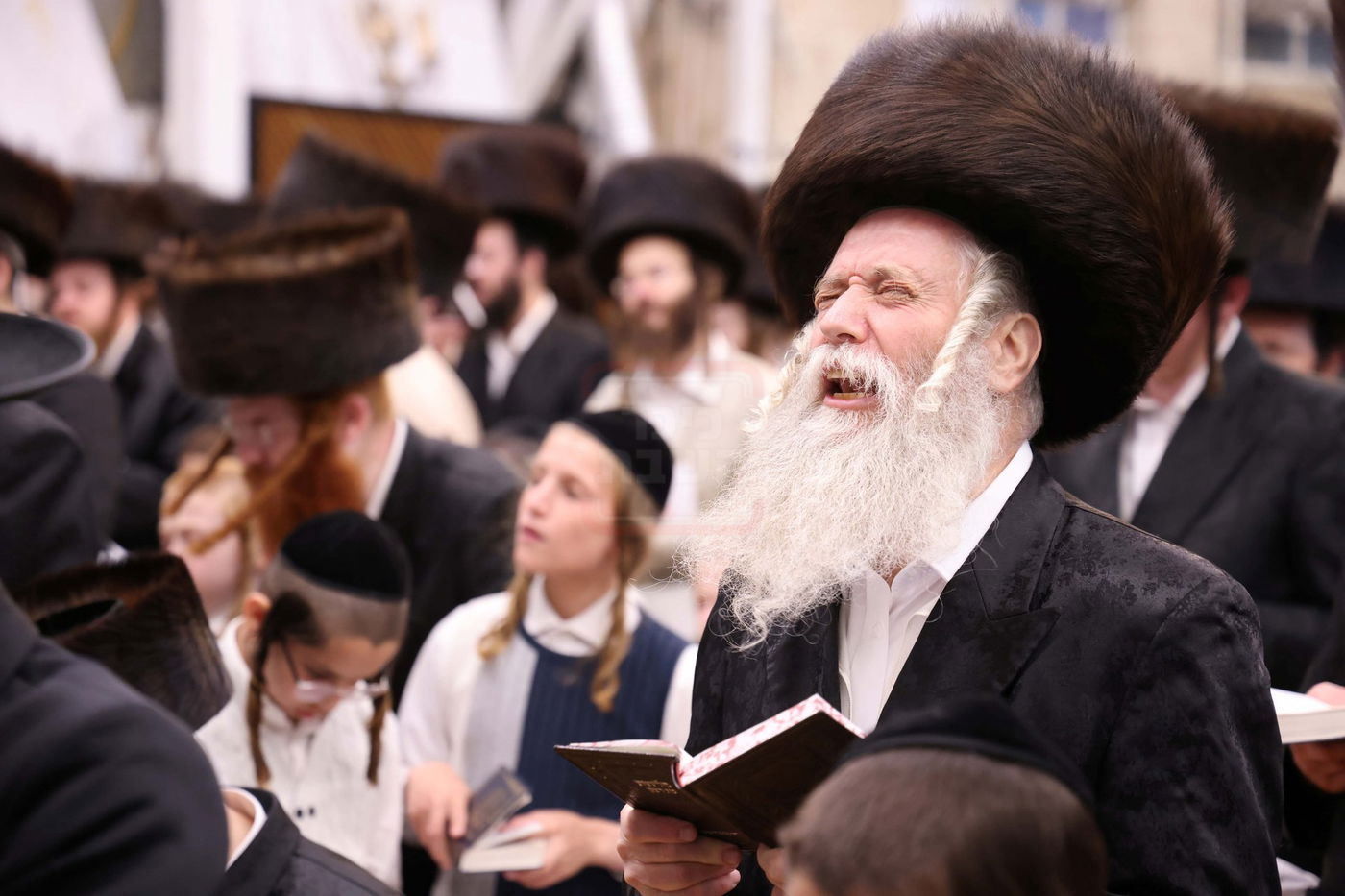 סליחות ראשונות בחצה"ק פינסק קרלין