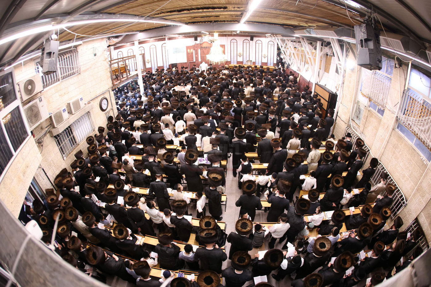 סליחות ראשונות בחצה"ק פינסק קרלין