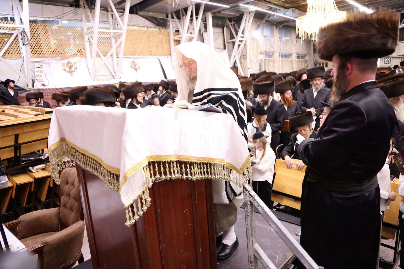 סליחות ראשונות בחצה"ק פינסק קרלין