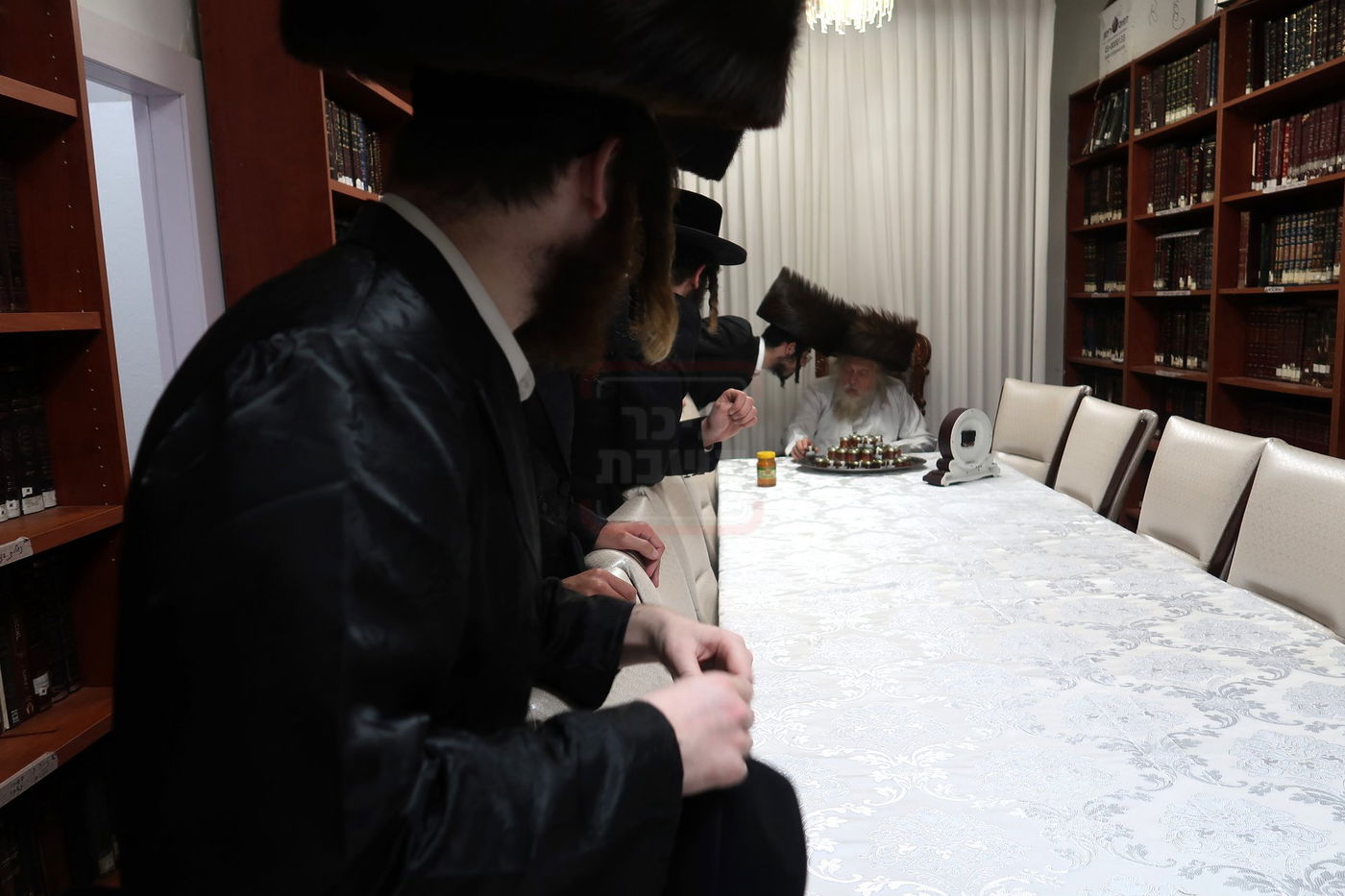 א' סליחות אצל האדמו"ר ממבקשי אמונה