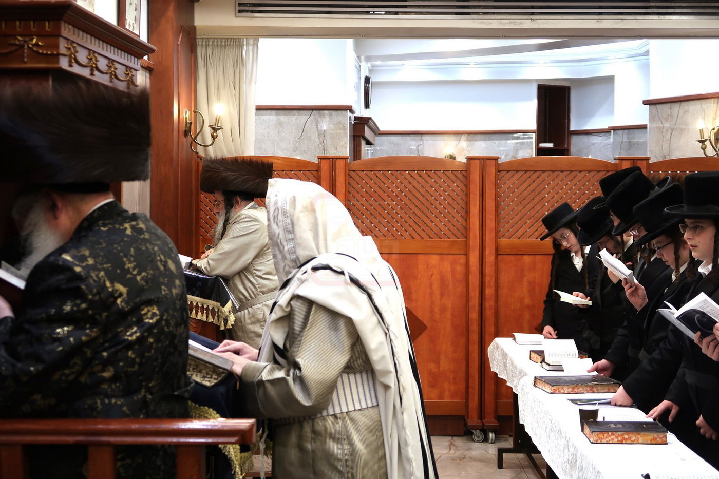 סליחות ראשונות בחצה"ק לעלוב ירושלים