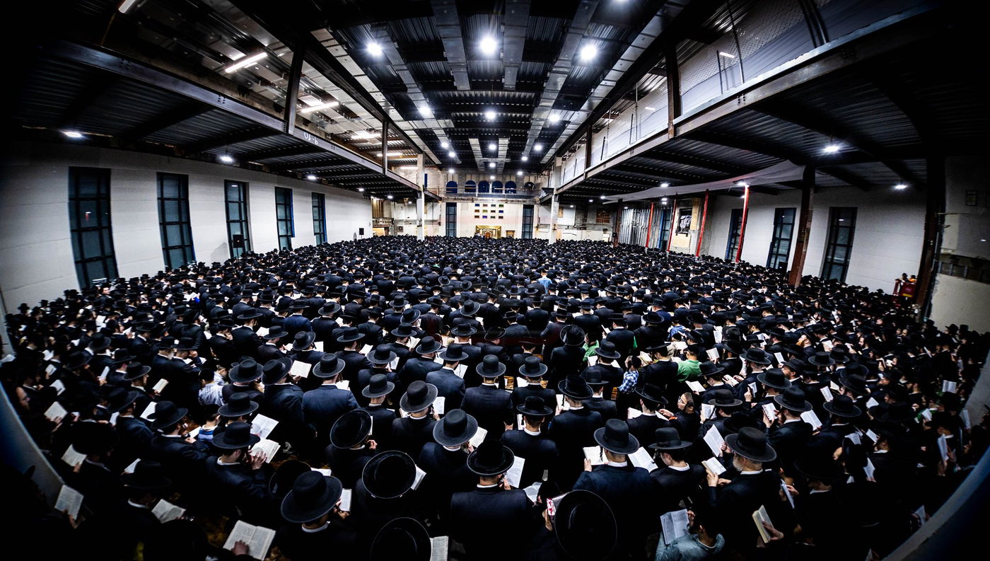 סליחות ראשונות בחצה"ק סאטמר