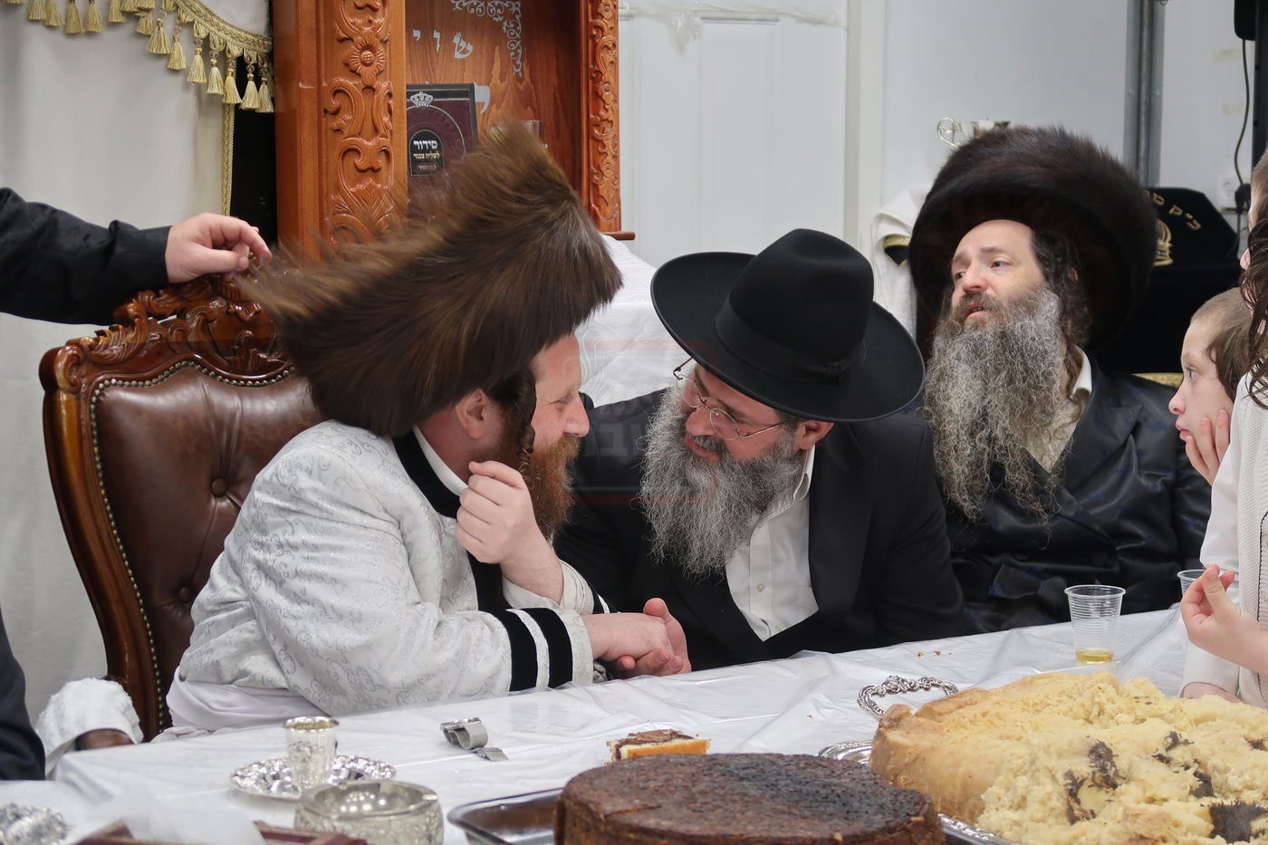 חנוכת הבית והתחלת כתיבת ס"ת בחצה"ק מיאלען