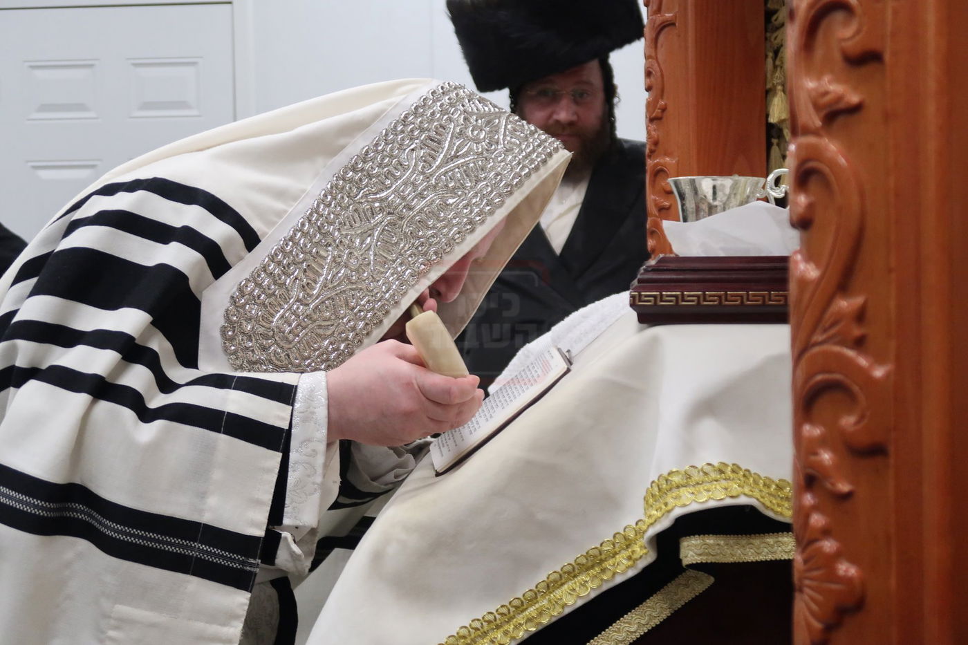 סליחות ראשונות בחצה"ק מיאלען