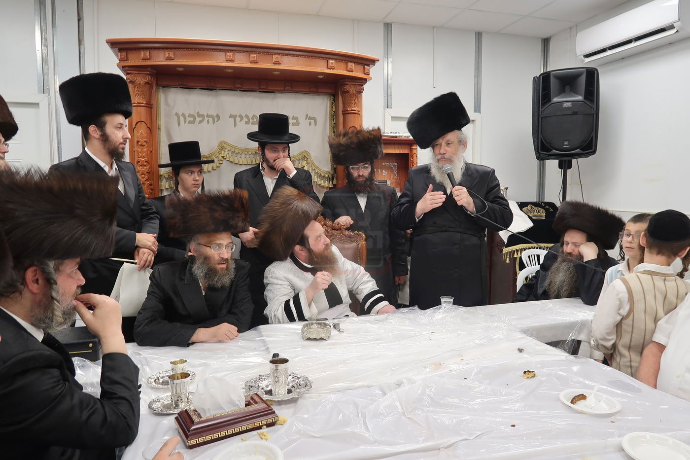 חנוכת הבית והתחלת כתיבת ס"ת בחצה"ק מיאלען