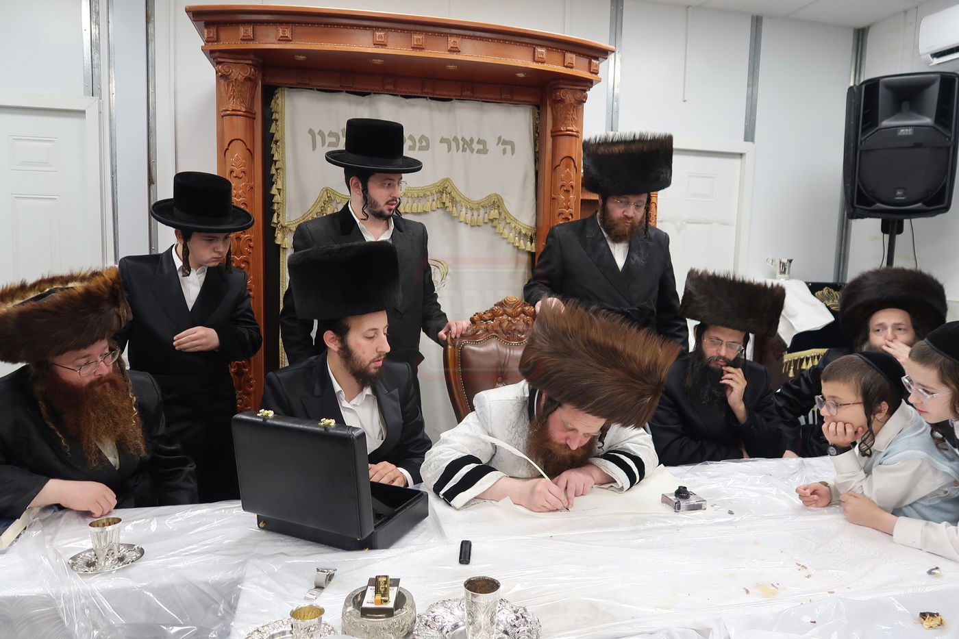 חנוכת הבית והתחלת כתיבת ס"ת בחצה"ק מיאלען