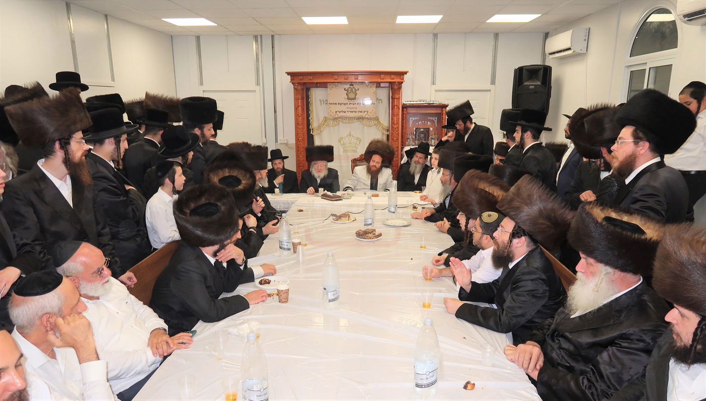 חנוכת הבית והתחלת כתיבת ס"ת בחצה"ק מיאלען