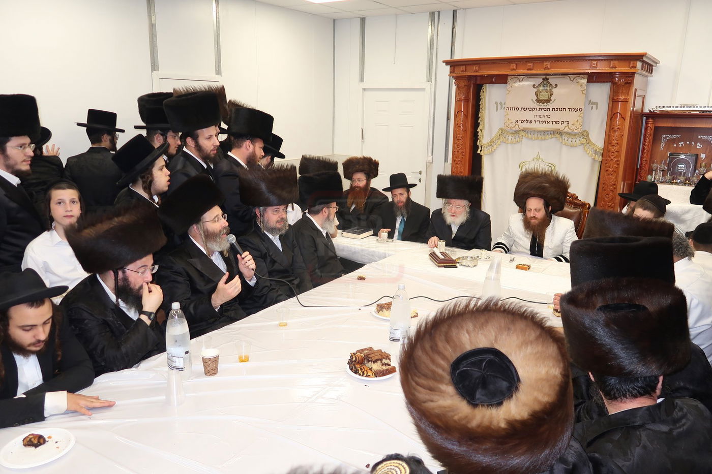 חנוכת הבית והתחלת כתיבת ס"ת בחצה"ק מיאלען