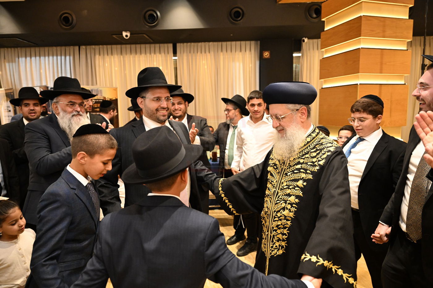 ה'לקסוס' נפרץ, מה נגנב? | 'זופניק בכיכר' עם כל התמונות, הנייעס והחשיפות של השבוע