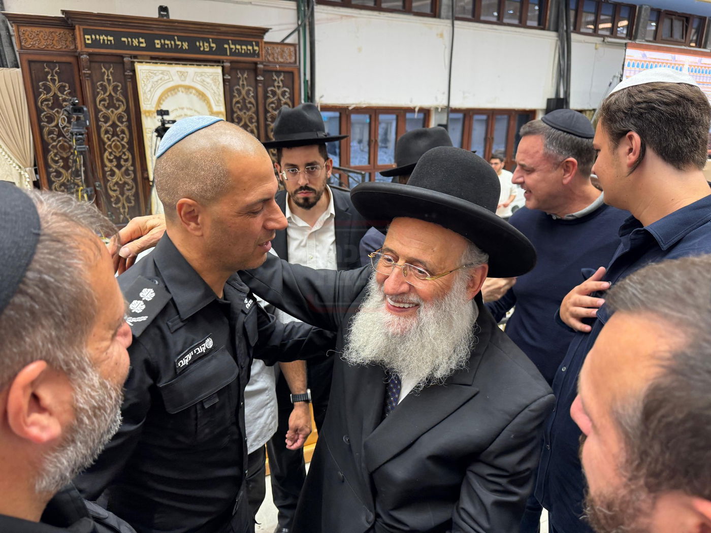 ה'לקסוס' נפרץ, מה נגנב? | 'זופניק בכיכר' עם כל התמונות, הנייעס והחשיפות של השבוע