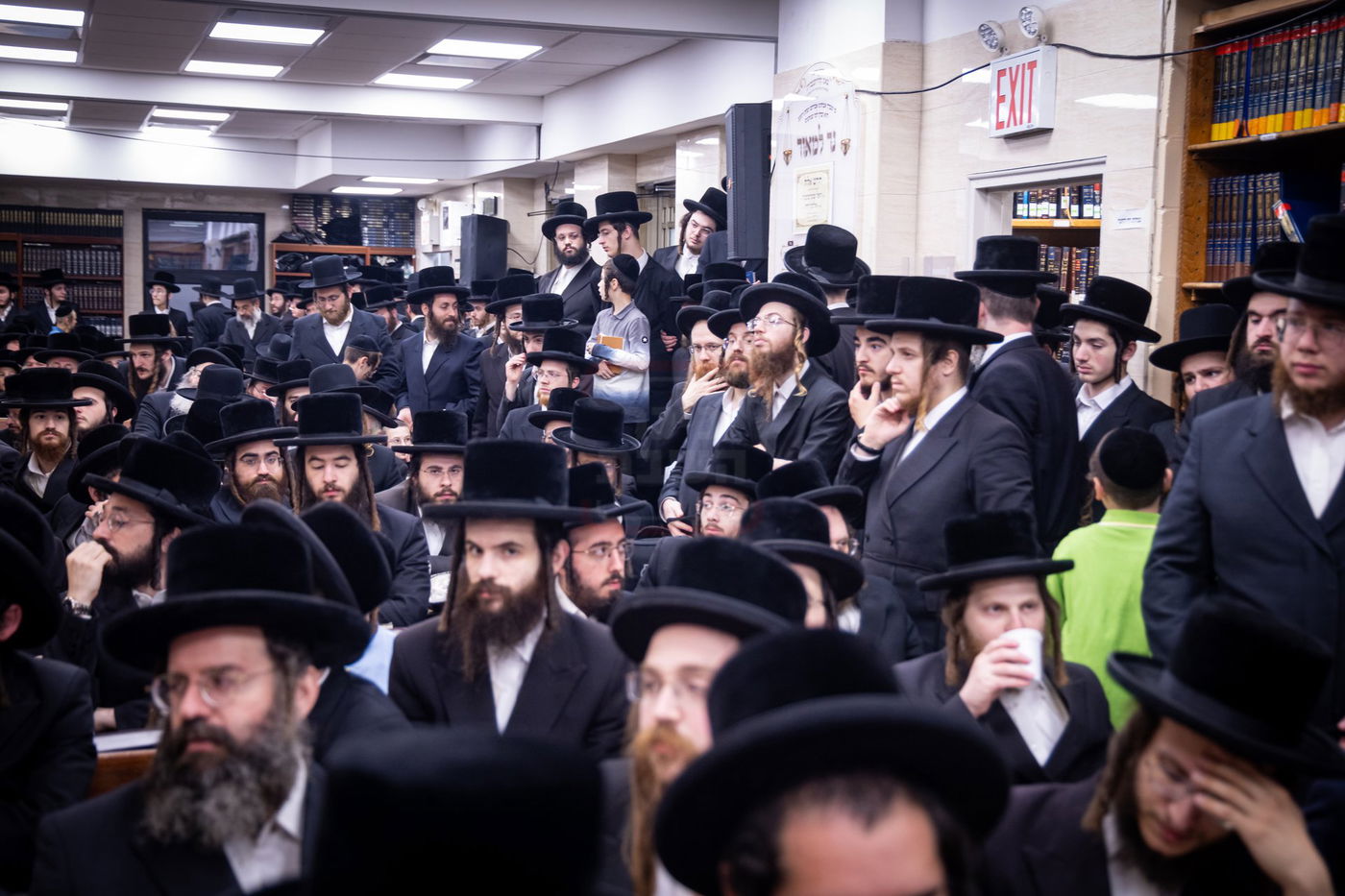 סליחות ראשונות בחצה"ק צאנז קלויזנבורג 