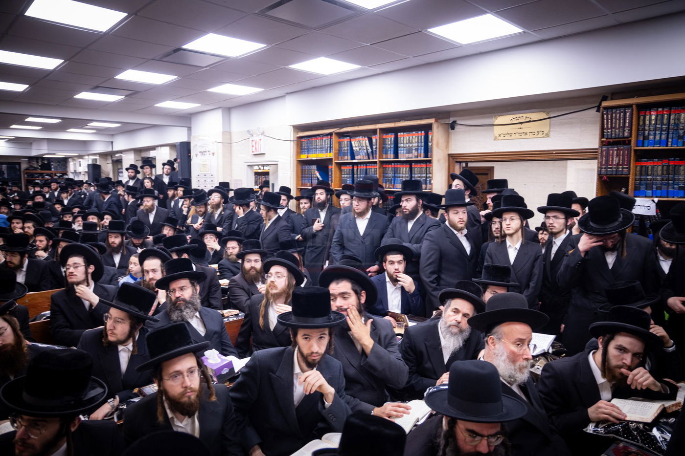 סליחות ראשונות בחצה"ק צאנז קלויזנבורג 