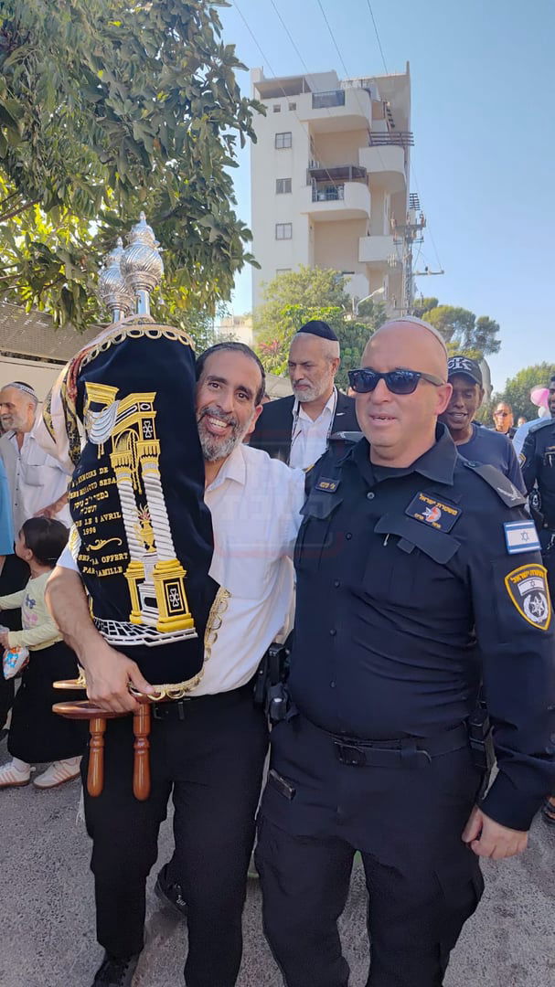 ה'לקסוס' נפרץ, מה נגנב? | 'זופניק בכיכר' עם כל התמונות, הנייעס והחשיפות של השבוע