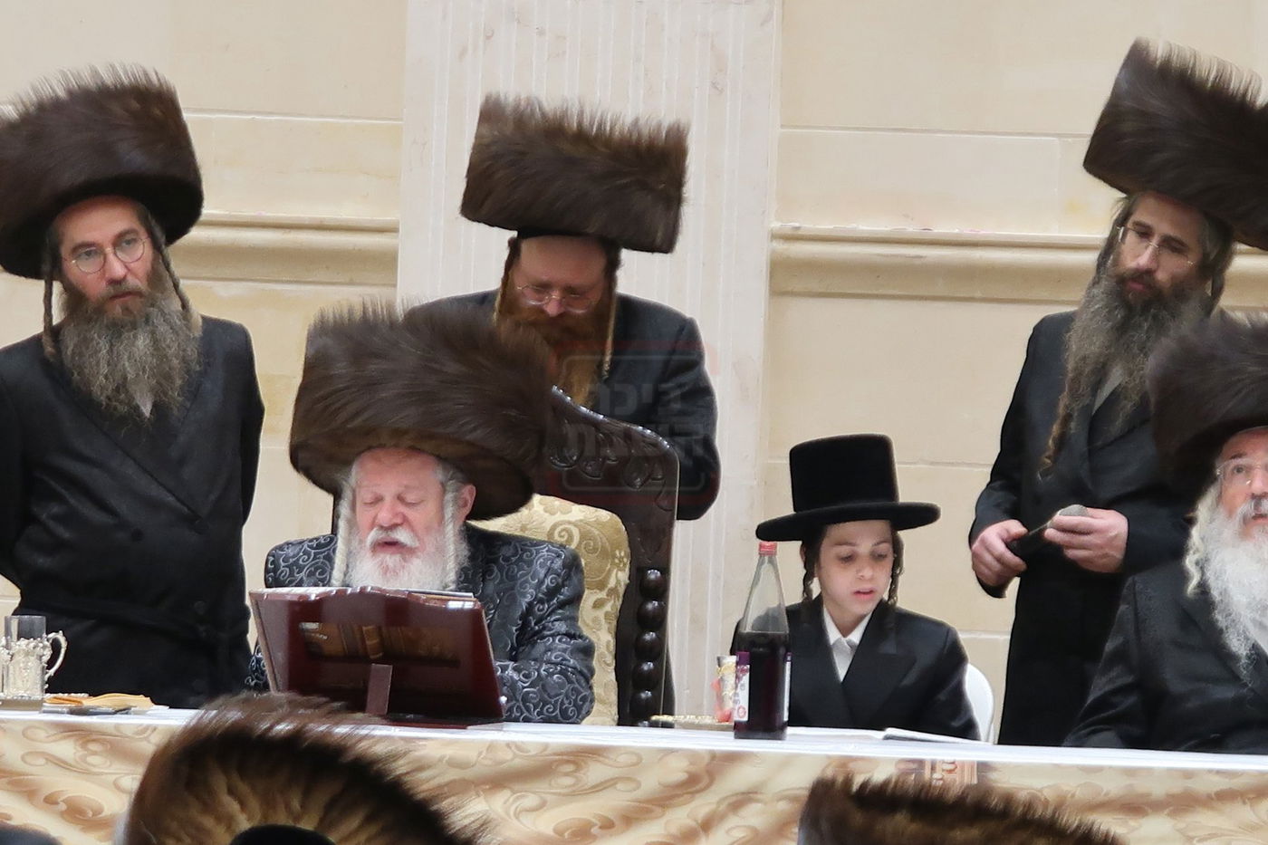 שמחת בר המצוה לנכד האדמו"ר מפרמישלאן ואב"ד אלדשטאט 