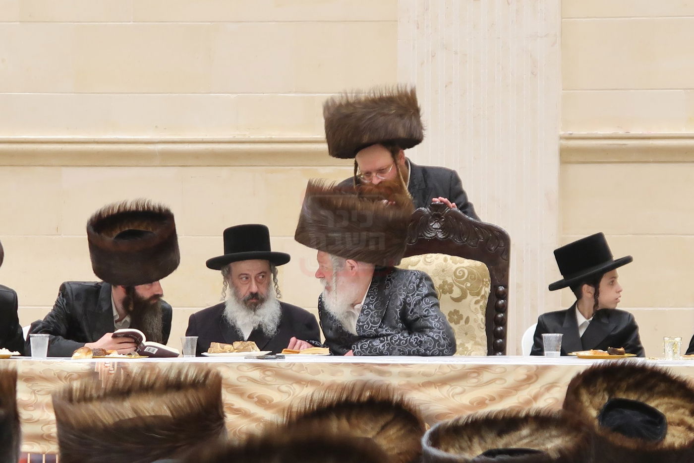 שמחת בר המצוה לנכד האדמו"ר מפרמישלאן ואב"ד אלדשטאט 