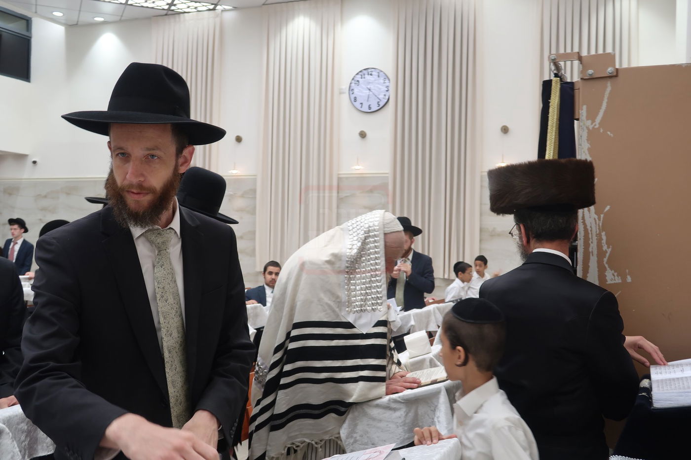 האדמו"ר ממבקשי אמונה שבת בבני ברק