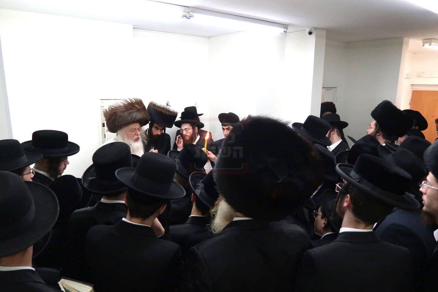 האדמו"ר ממבקשי אמונה שבת בבני ברק