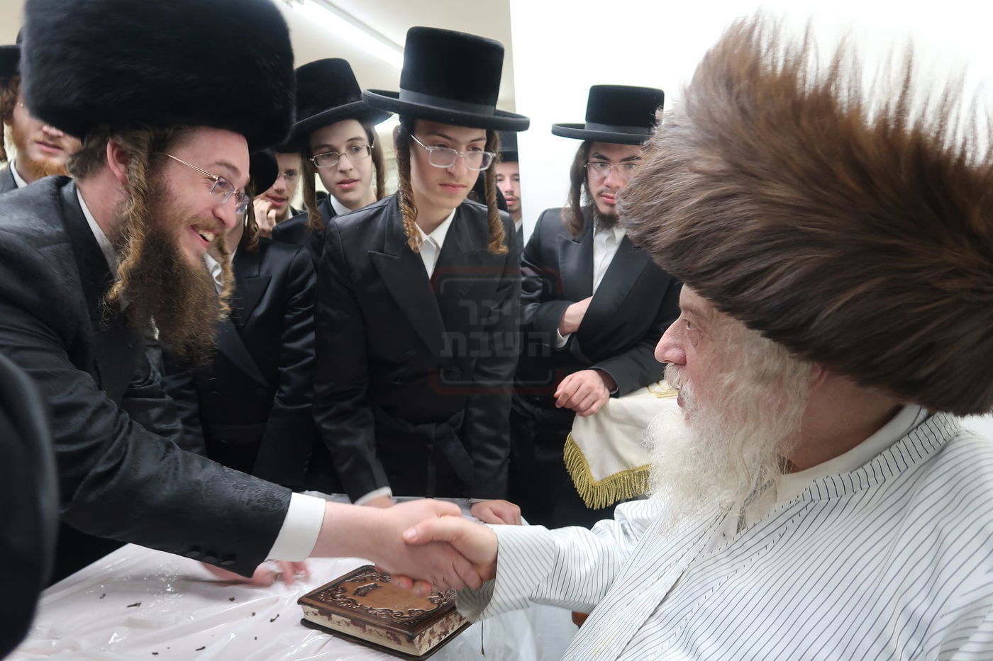 האדמו"ר ממבקשי אמונה שבת בבני ברק