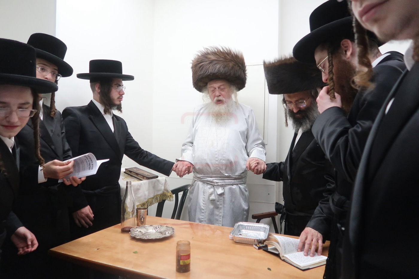 האדמו"ר ממבקשי אמונה שבת בבני ברק