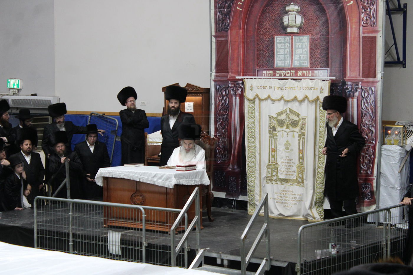 נעילת החג בחצה"ק אלכסנדר