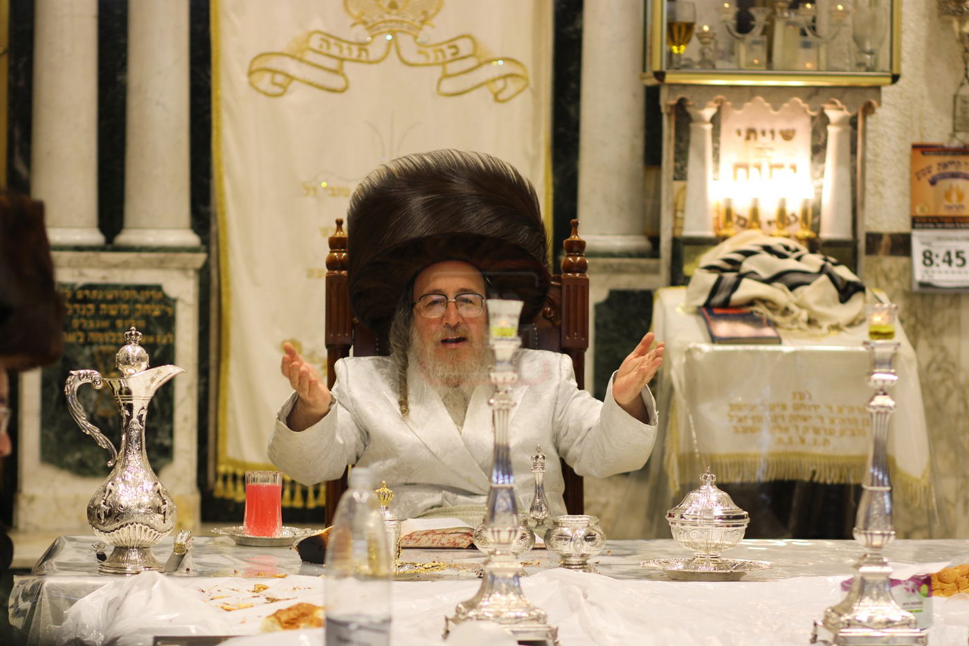 טיש נעילת החג בחצה"ק ביאלה ב"ב