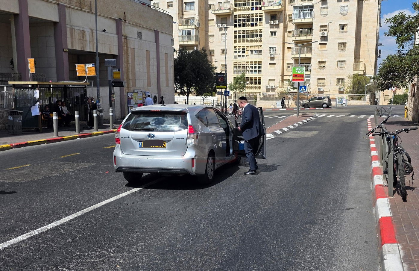 המיליארדר המתפייט | 'זופניק בכיכר' עם כל התמונות, הנייעס והחשיפות של השבוע