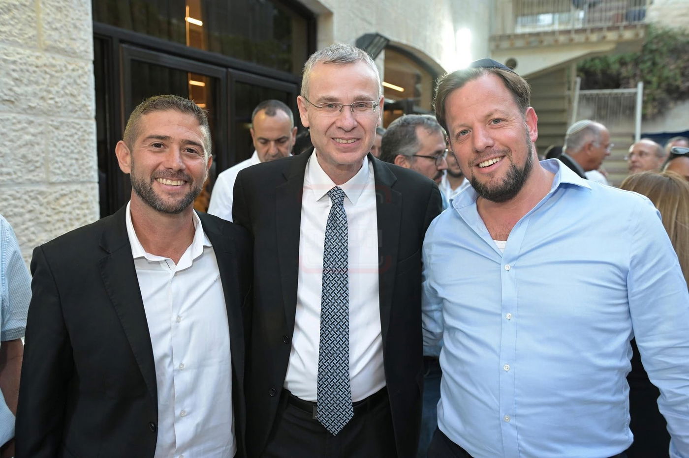 המיליארדר המתפייט | 'זופניק בכיכר' עם כל התמונות, הנייעס והחשיפות של השבוע