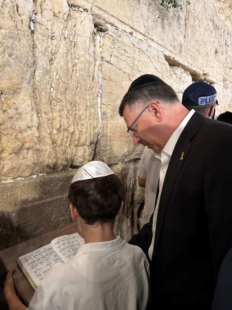 המיליארדר המתפייט | 'זופניק בכיכר' עם כל התמונות, הנייעס והחשיפות של השבוע