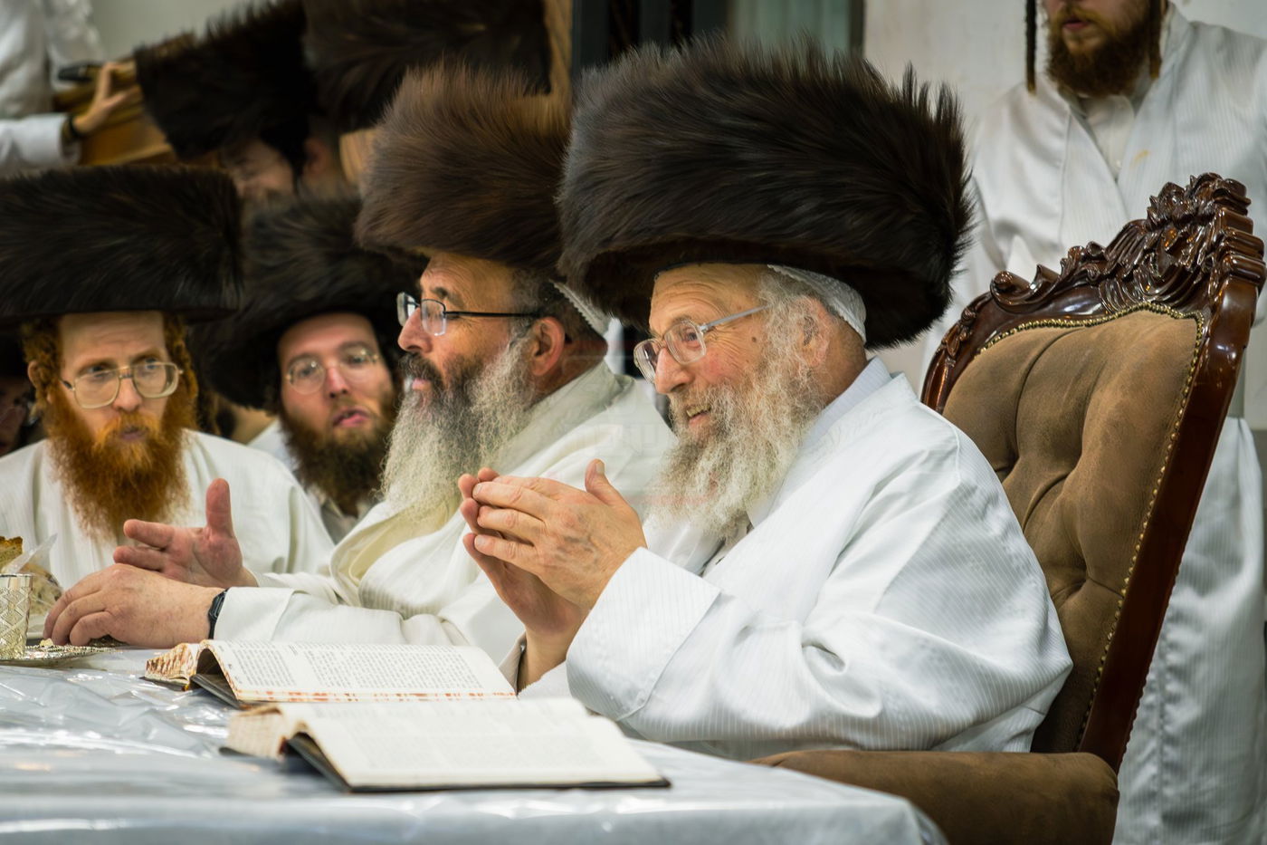 נעילת החג בחצה"ק פינסק קרלין