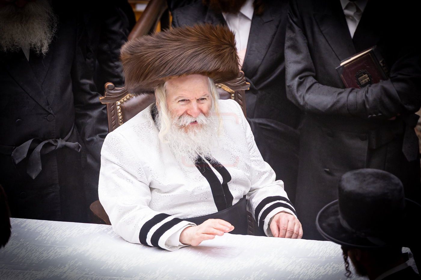 מוצאי ראש השנה בחצה"ק באבוב