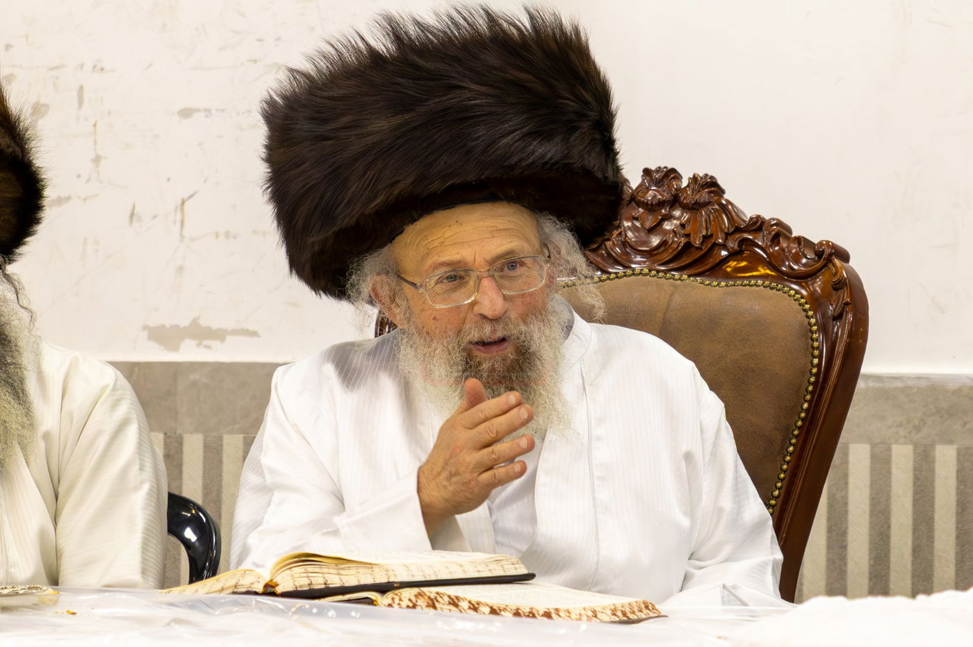 נעילת החג בחצה"ק פינסק קרלין