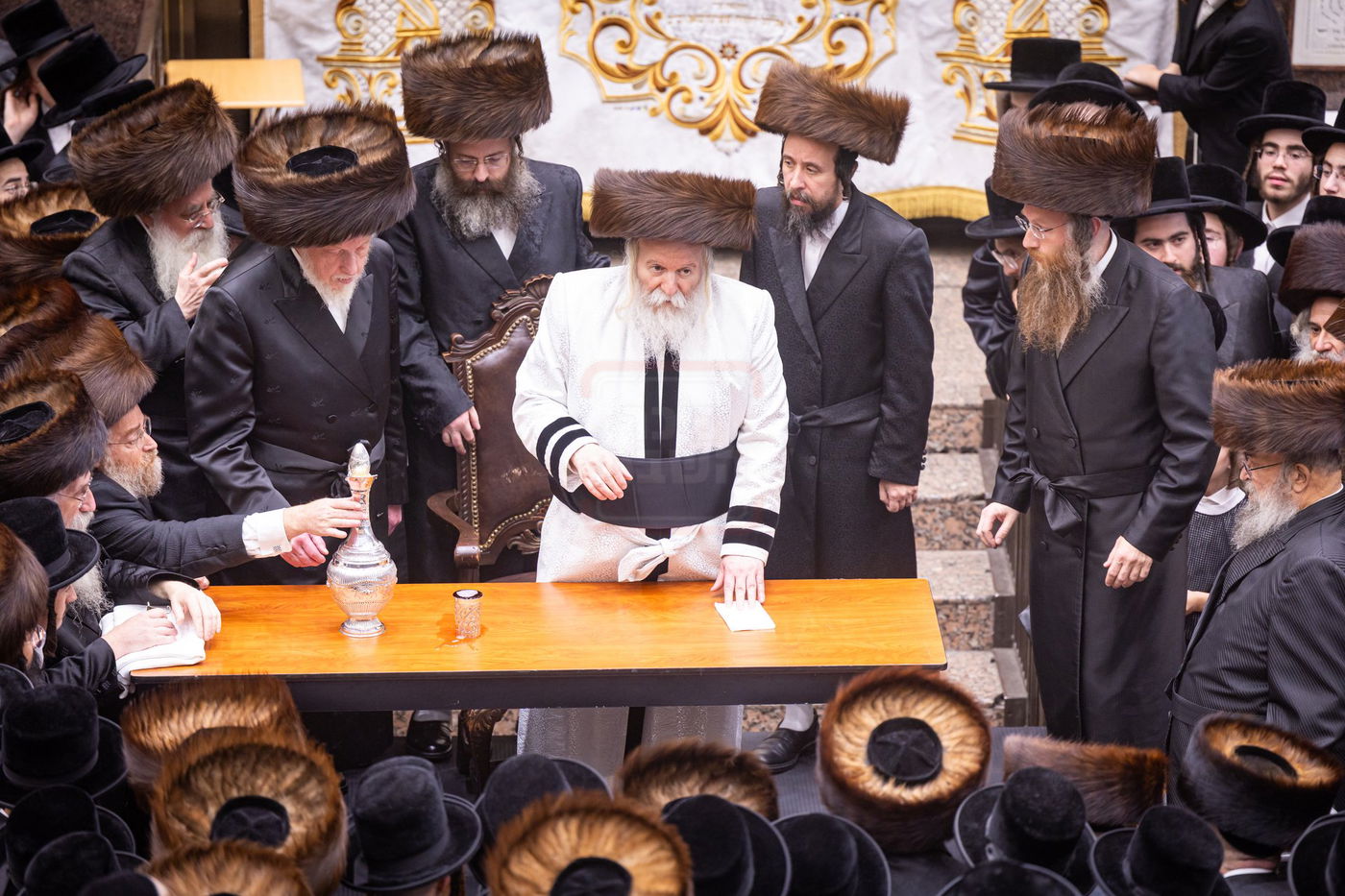 מוצאי ראש השנה בחצה"ק באבוב