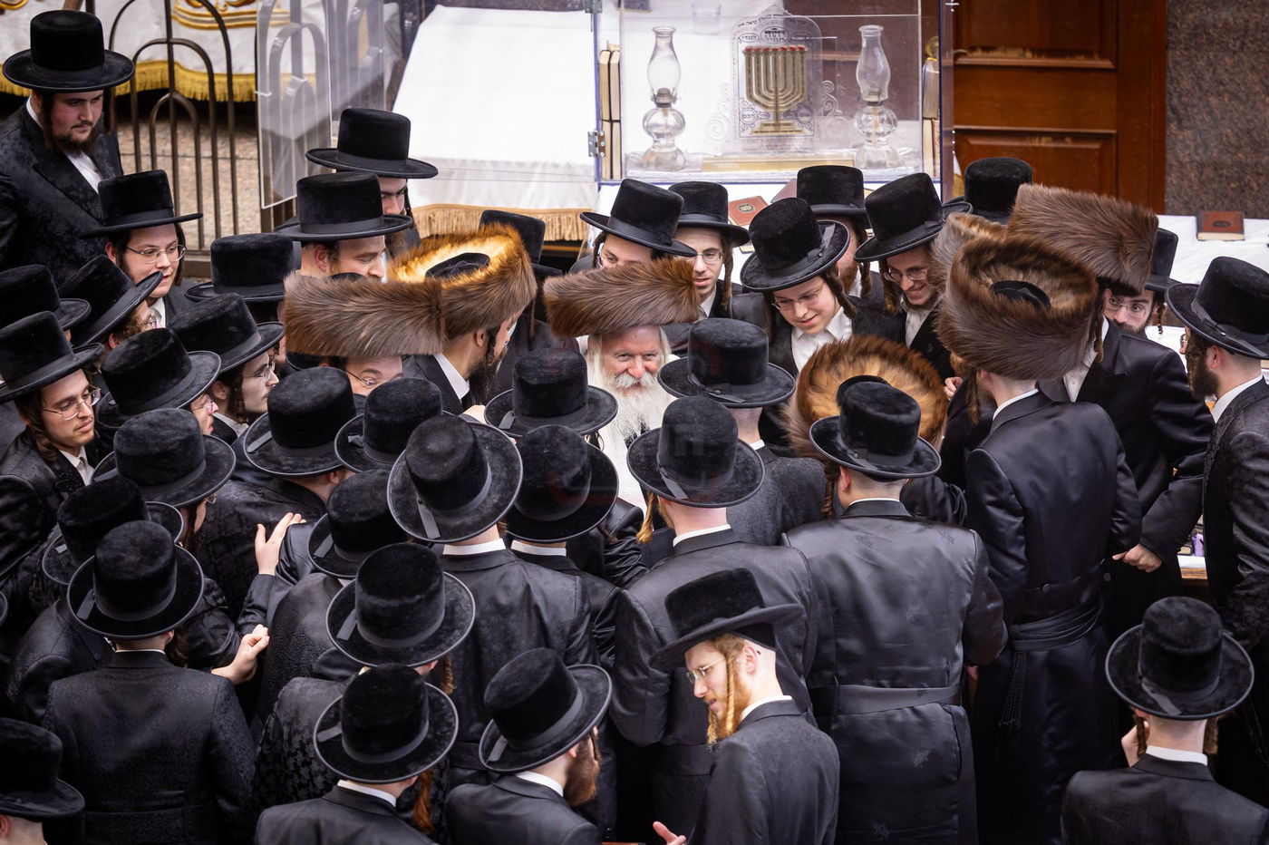 מוצאי ראש השנה בחצה"ק באבוב