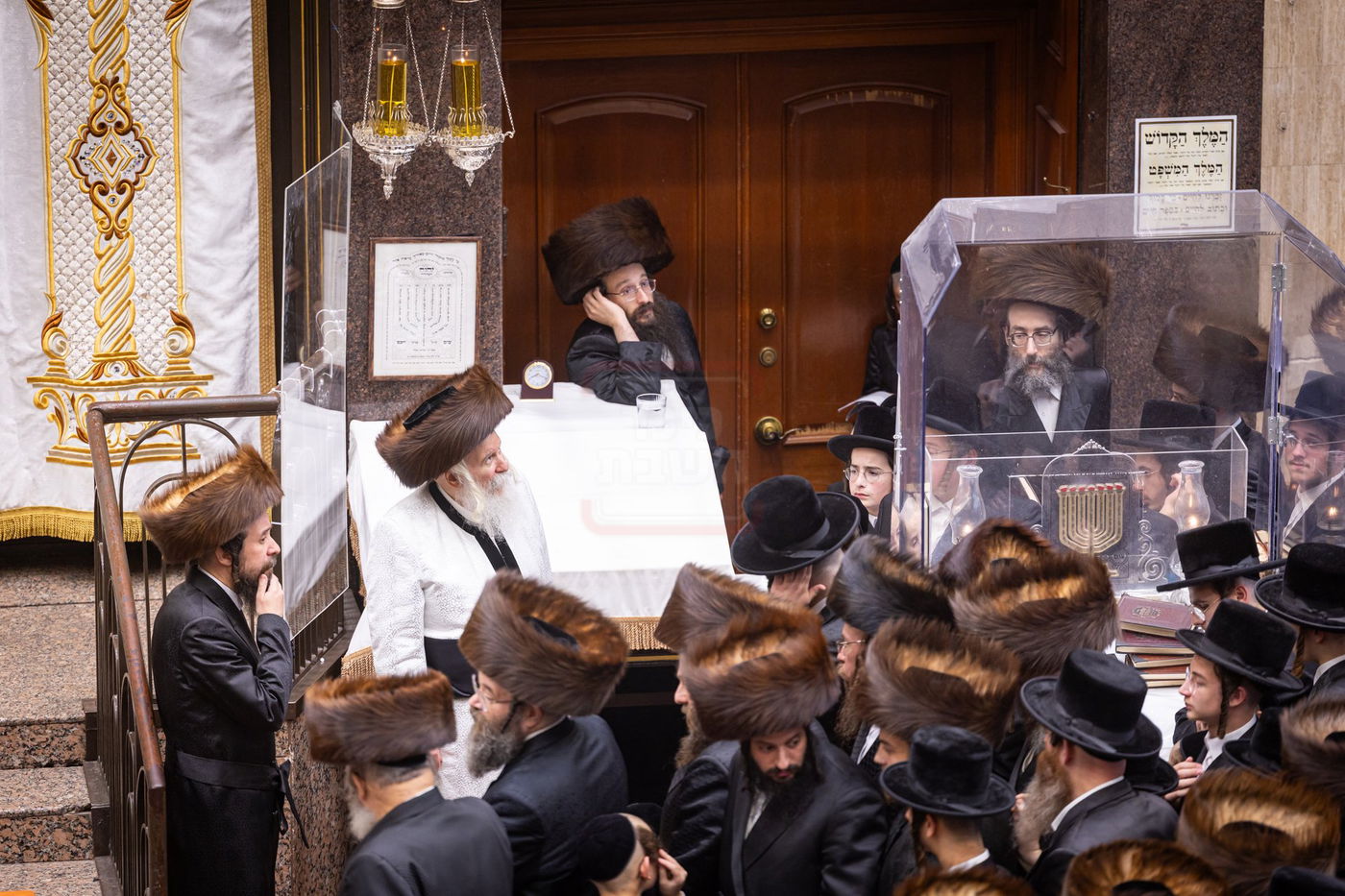 מוצאי ראש השנה בחצה"ק באבוב