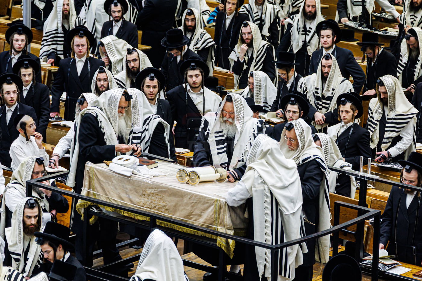 האדמו"ר מבאבוב בעליה לתורה ער"ה