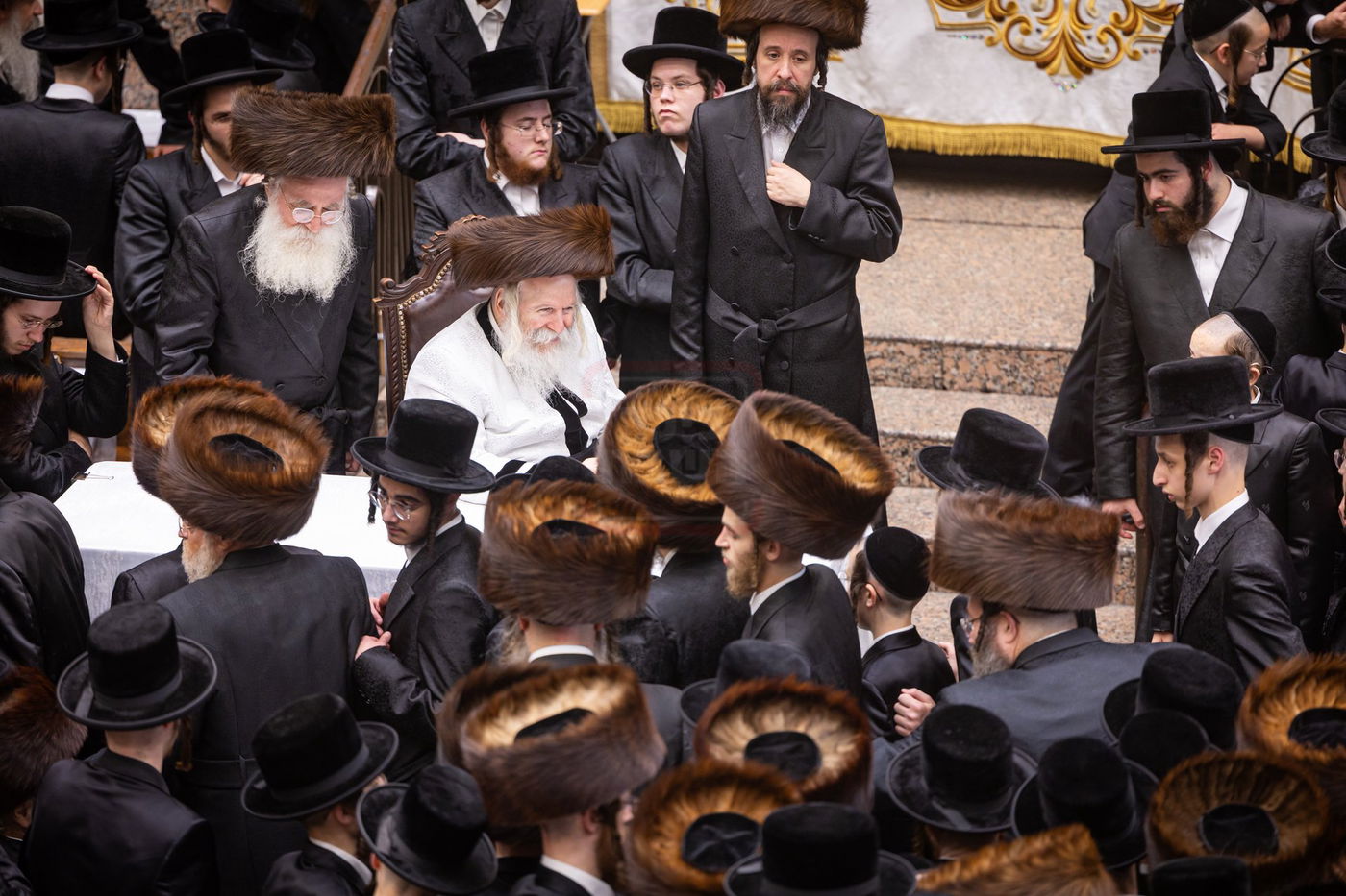 מוצאי ראש השנה בחצה"ק באבוב