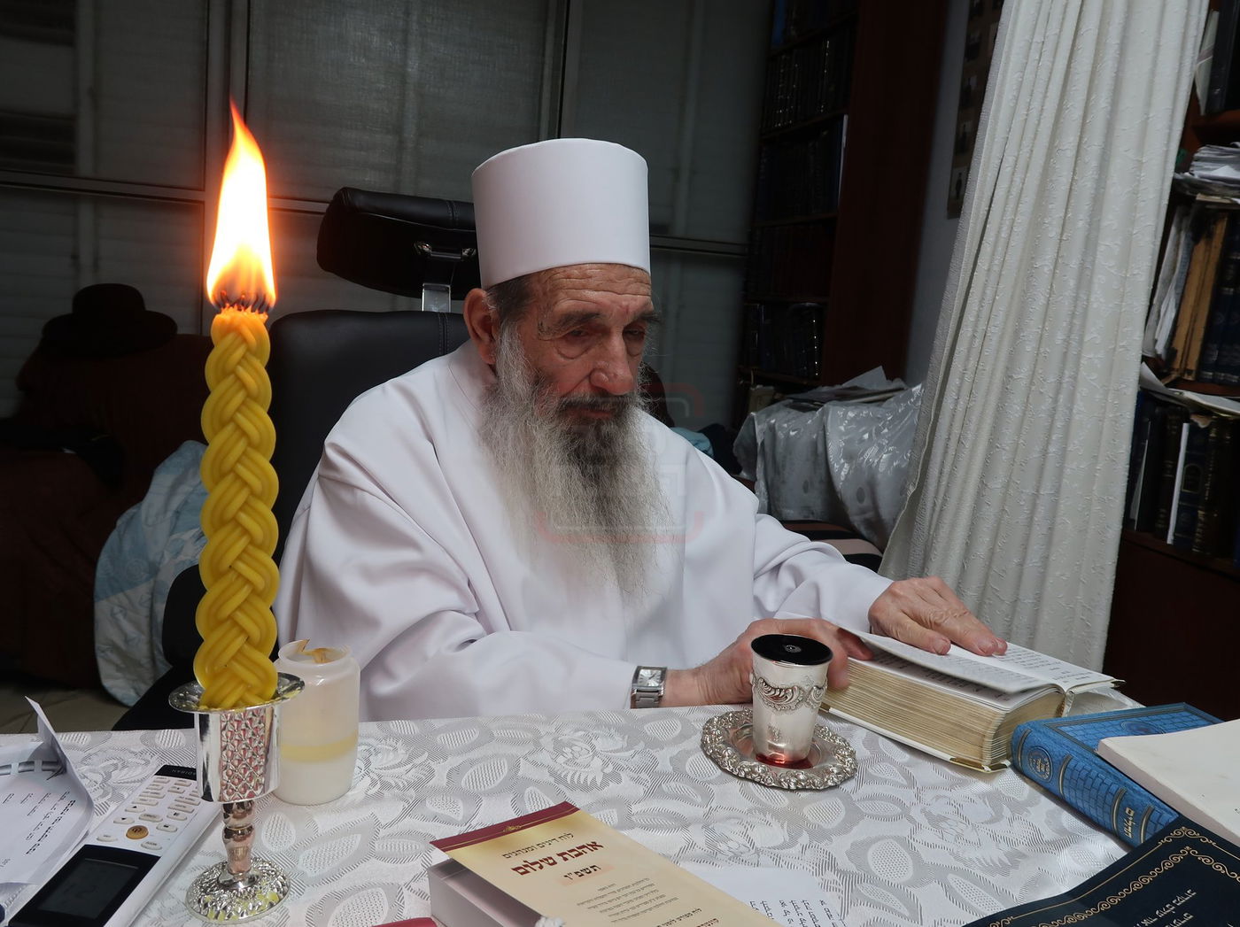 ערב ומוצאי יום כיפור אצל הגאון רבי ניסים בן שמעון