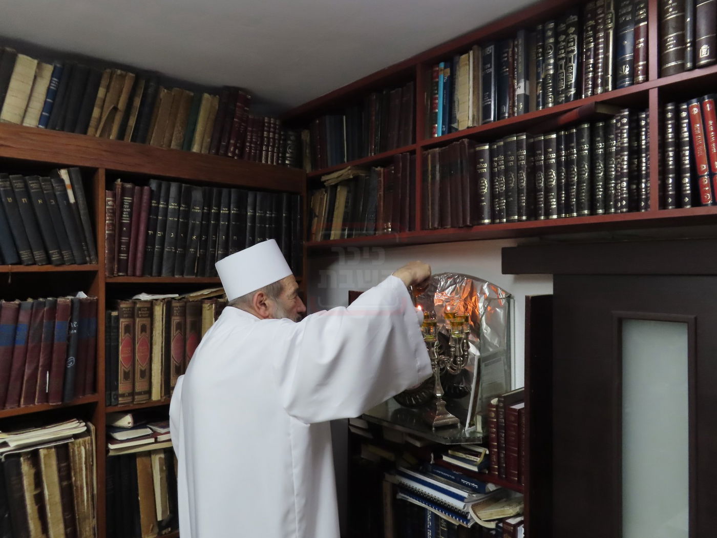 ערב ומוצאי יום כיפור אצל הגאון רבי ניסים בן שמעון