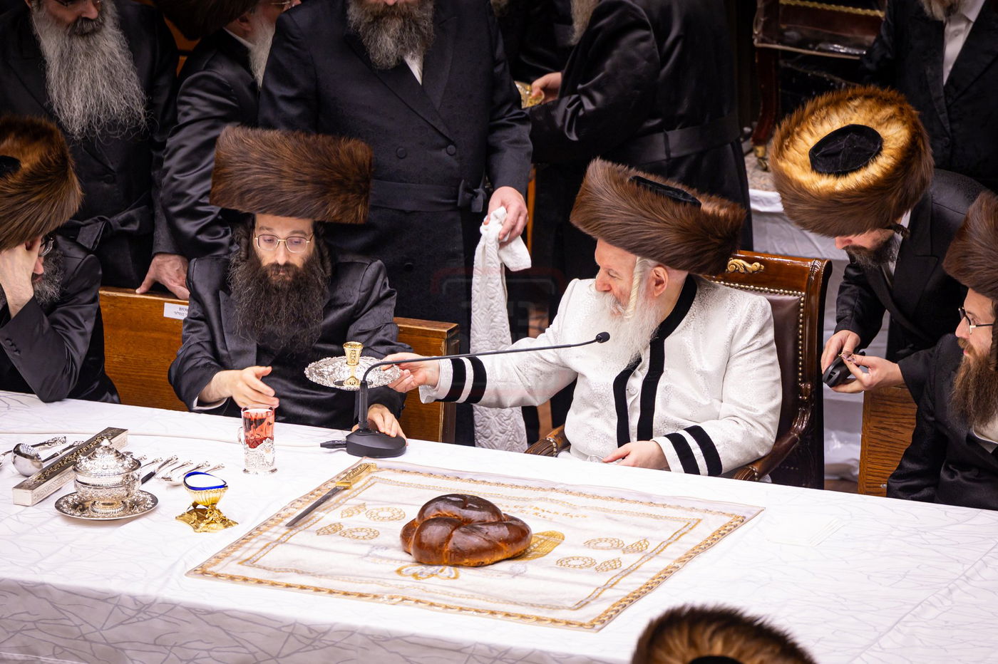 ערב ומוצאי יום כיפור בחצה"ק באבוב