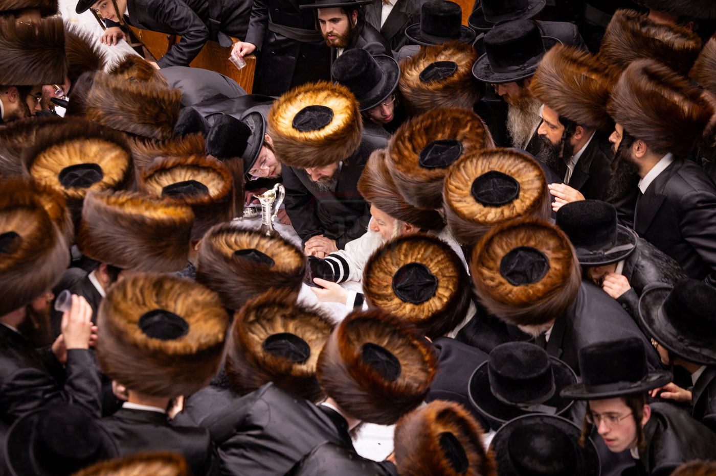 ערב ומוצאי יום כיפור בחצה"ק באבוב