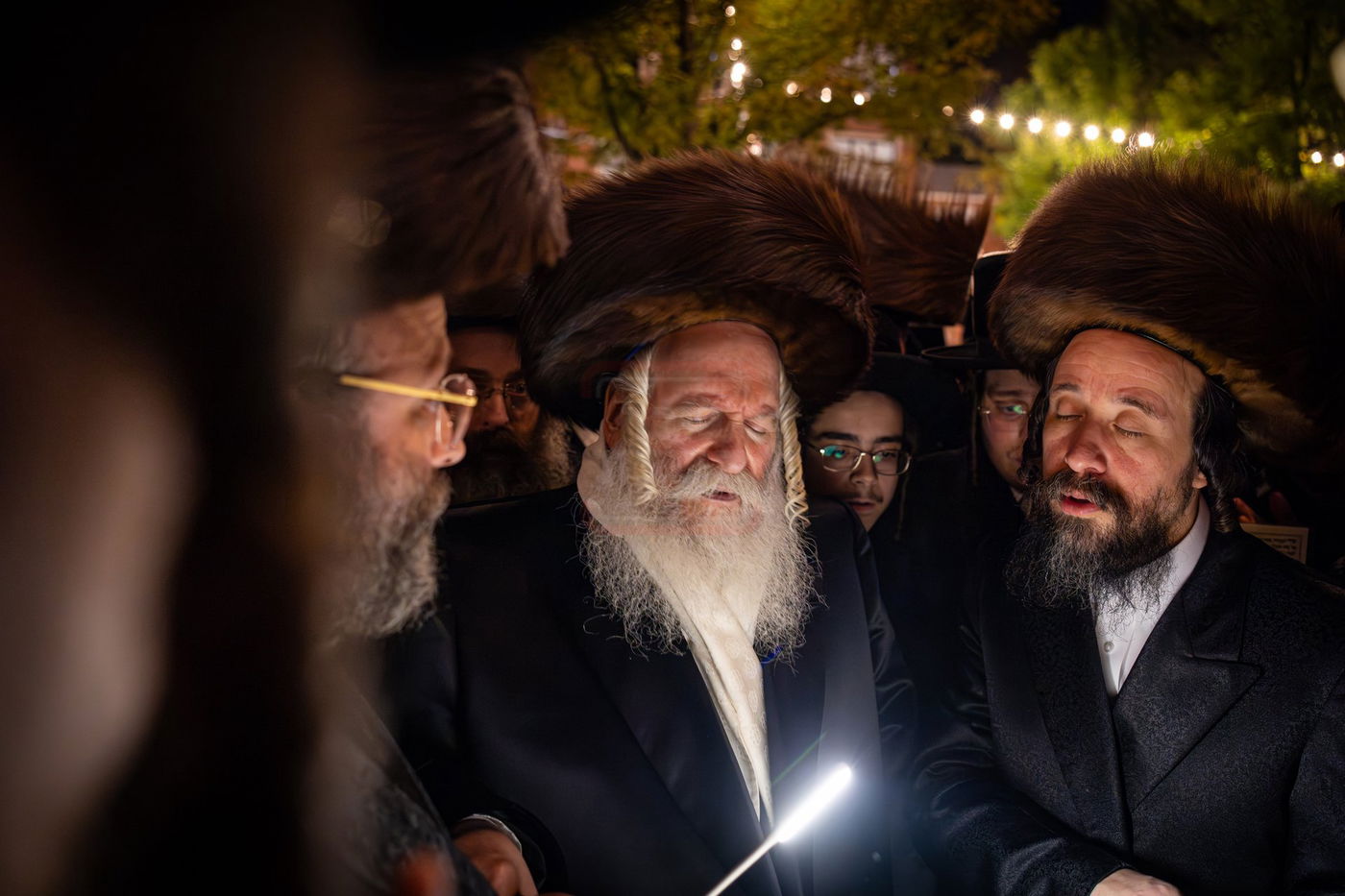 ערב ומוצאי יום כיפור בחצה"ק באבוב