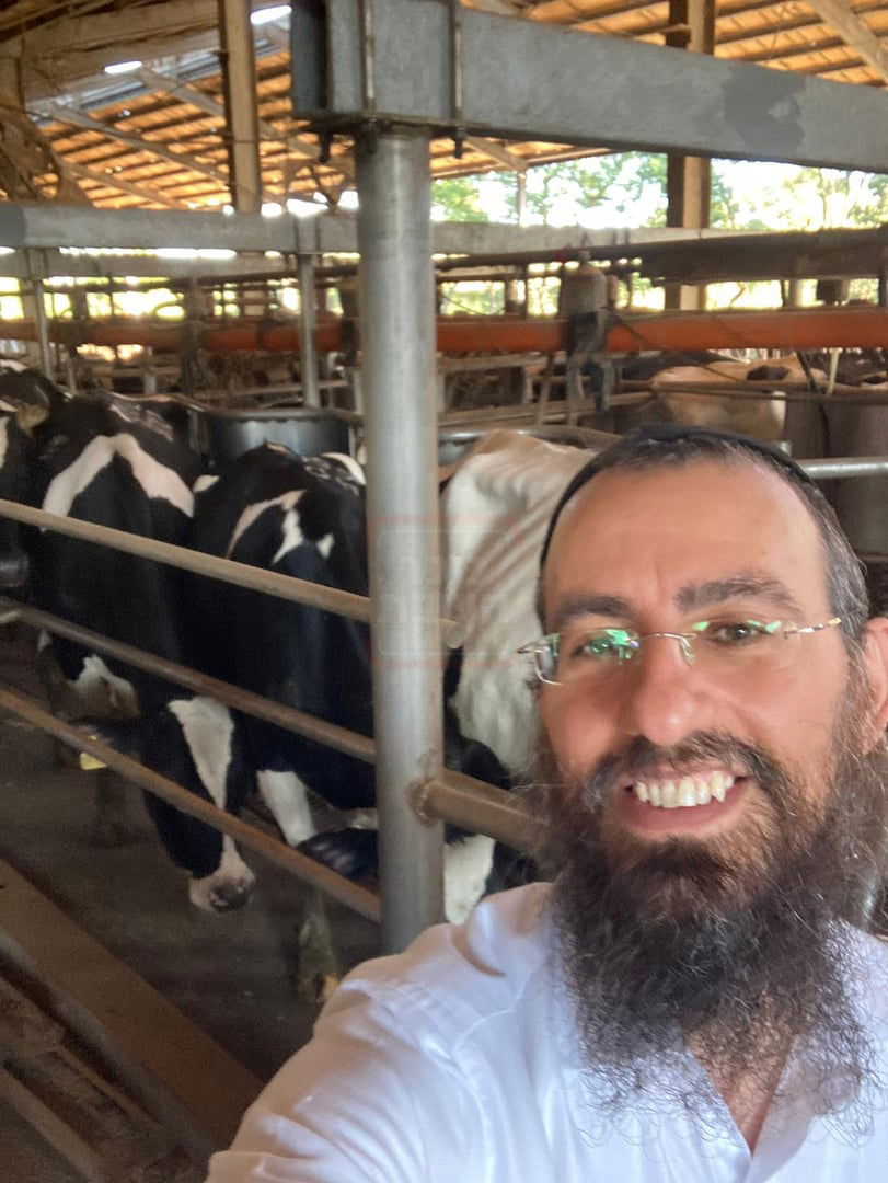 הרב שלומי טביב שליח חב"ד בטייוואן דואג לצורכי הקהילה