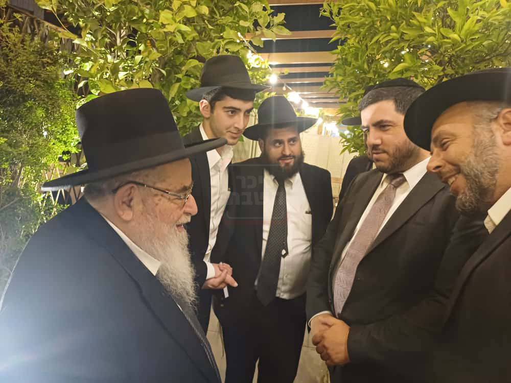 הסנדק המיליארדר | 'זופניק בכיכר' עם כל התמונות, הנייעס והחשיפות של השבוע